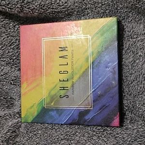 I bought so many makeup pallets and I don't use even half of what I bought